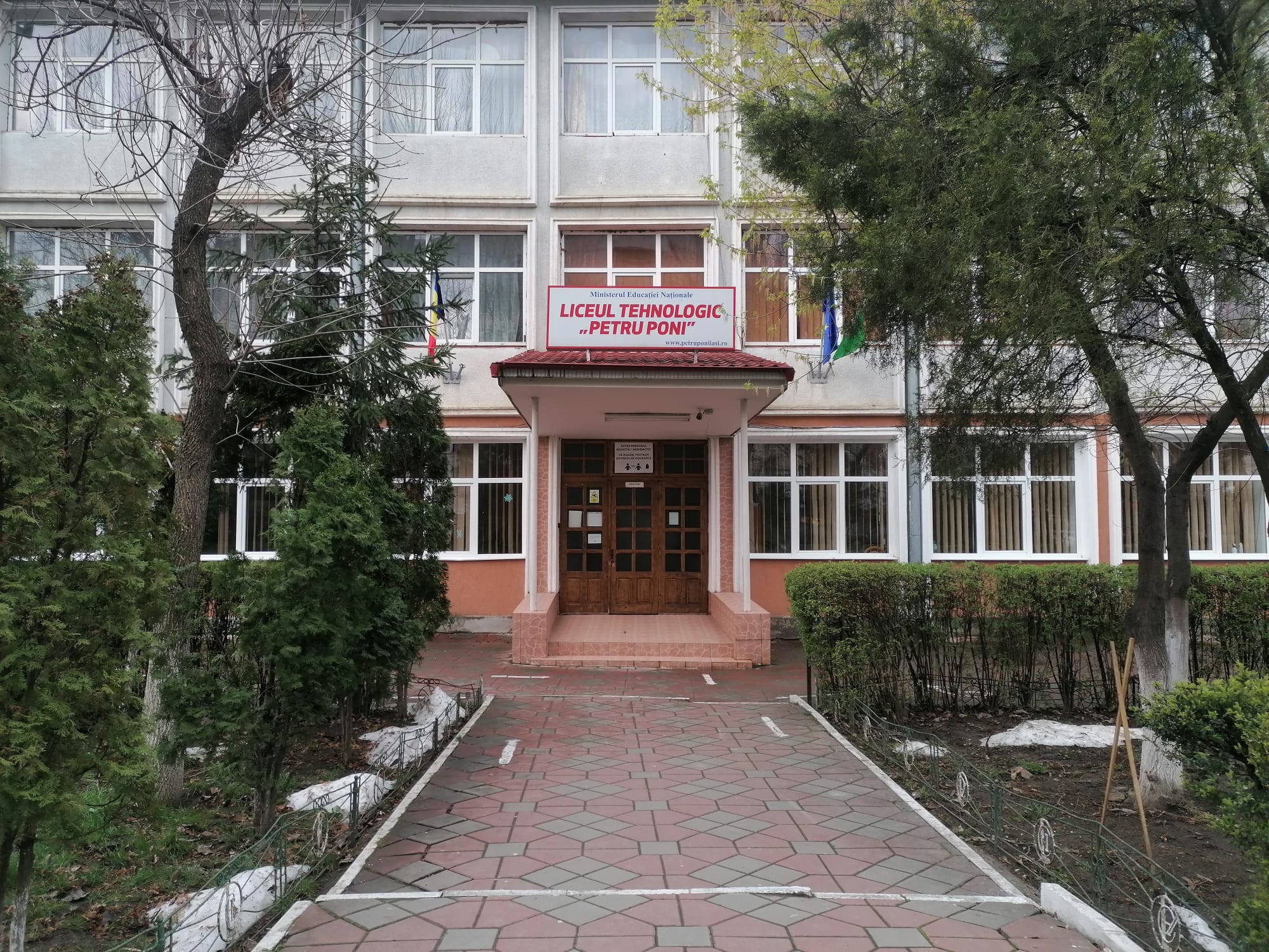 front_0001
